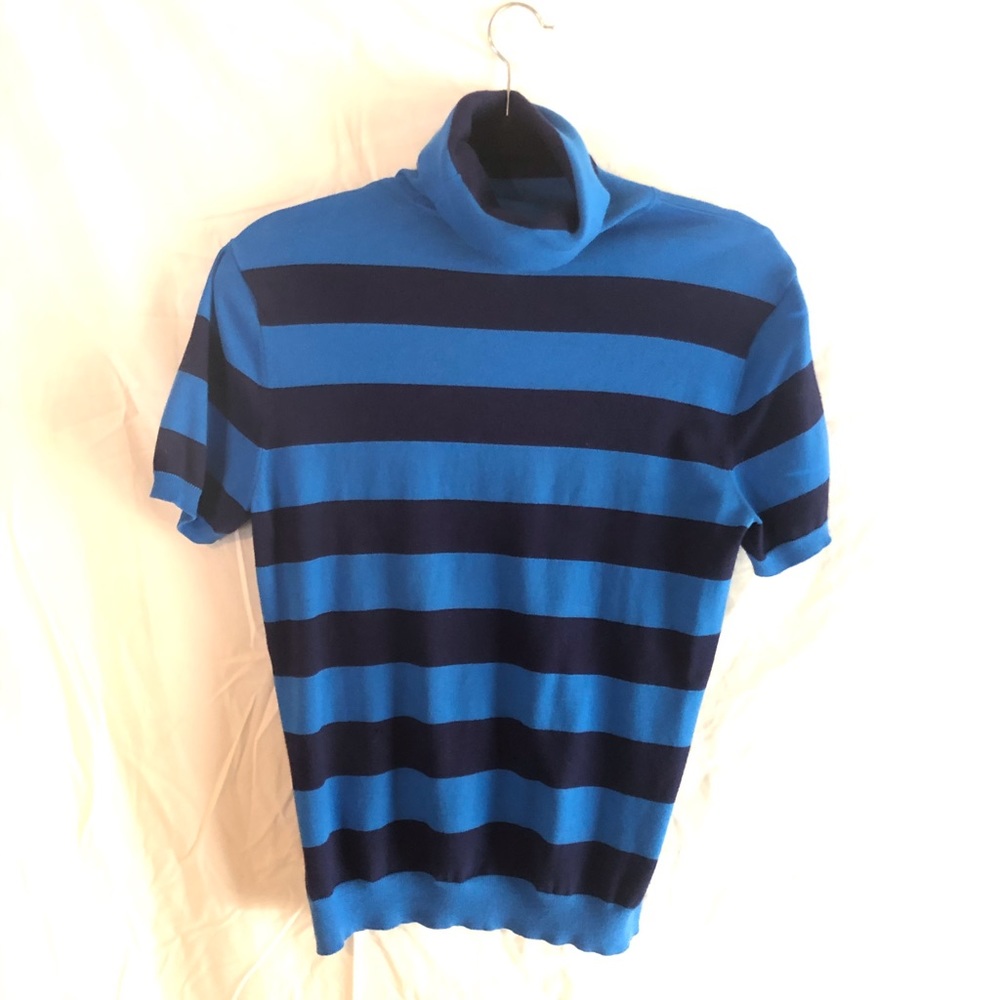 Short sleeve turtle neck